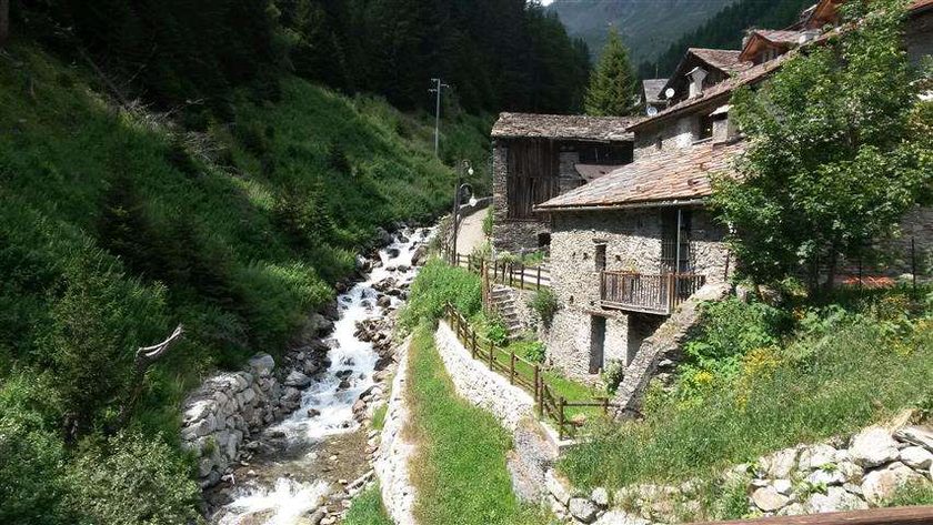 village in grand st bernardo pass